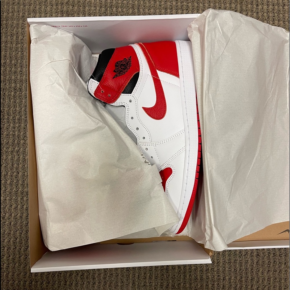 Nike Air Jordan 1 Retro OG High “Heritage” Men’s Size 13 BRAND NEW